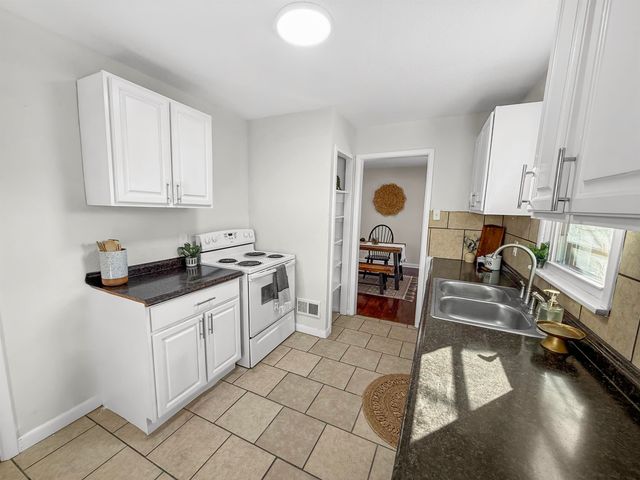 3623 E Funston St, Wichita, KS 67218