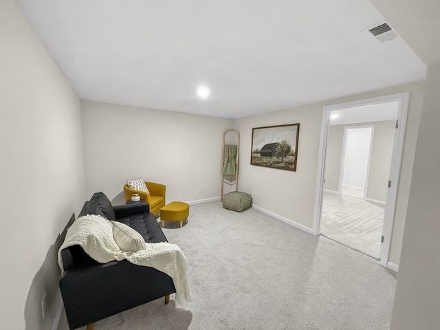 3623 E Funston St, Wichita, KS 67218