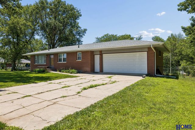 6191 N 14th Street, Lincoln, NE 68521