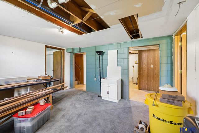 6191 N 14th Street, Lincoln, NE 68521