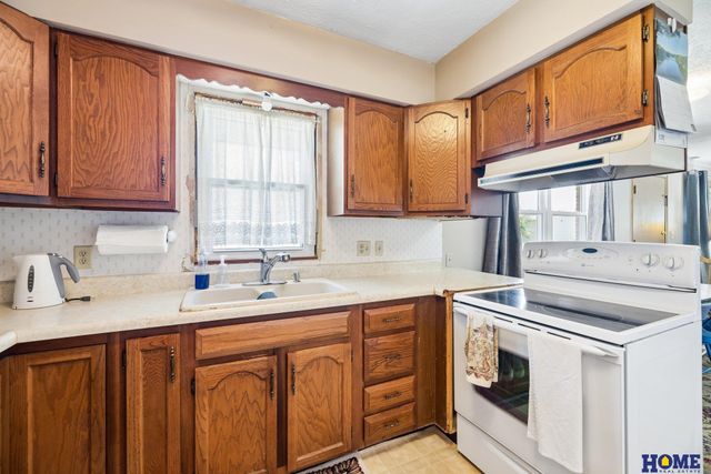 6191 N 14th Street, Lincoln, NE 68521
