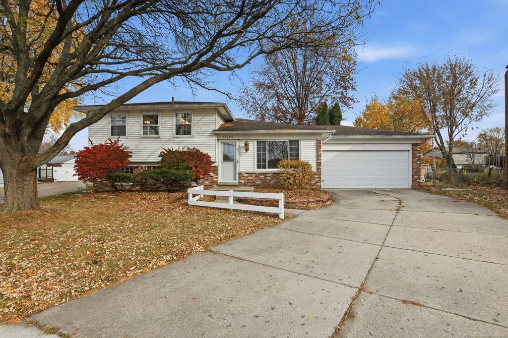 16296 Picton Court, Clinton Twp, MI 48038