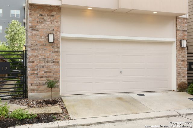 3831 Harry Wurzbach Rd Bldg 17, San Antonio, TX 78209