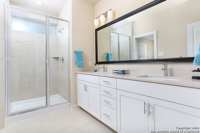 3831 Harry Wurzbach Rd Bldg 17, San Antonio, TX 78209