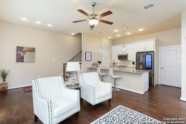 3831 Harry Wurzbach Rd Bldg 17, San Antonio, TX 78209