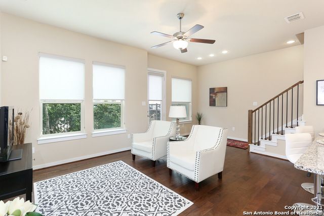 3831 Harry Wurzbach Rd Bldg 17, San Antonio, TX 78209