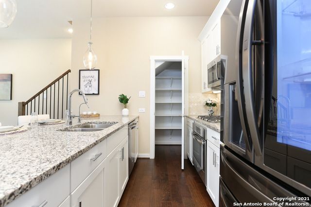 3831 Harry Wurzbach Rd Bldg 17, San Antonio, TX 78209