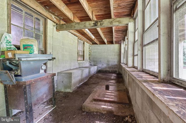 3362 MYERS SCHOOL RD, Red Lion, PA 17356