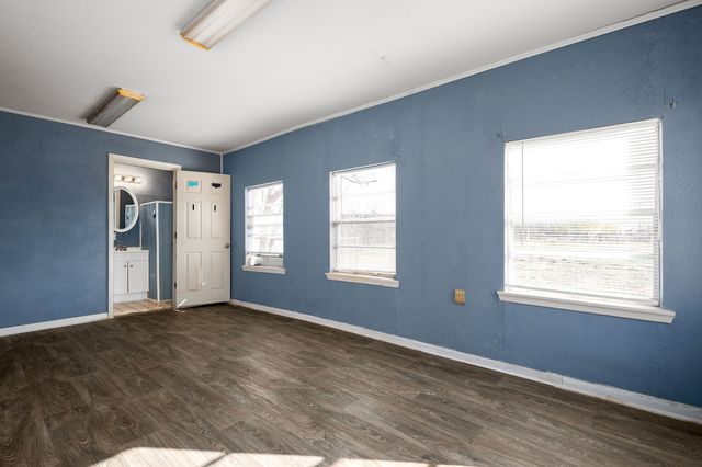 129 Collins Court, Blue Mound, TX 76131