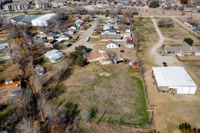 129 Collins Court, Blue Mound, TX 76131