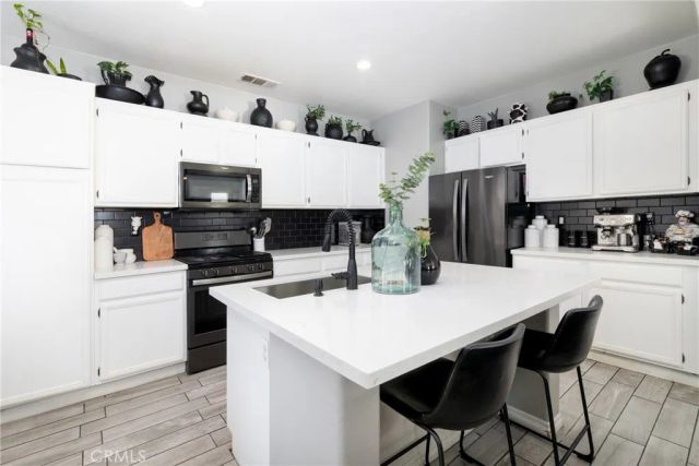 3893 Moravia Court, Perris, CA 92571