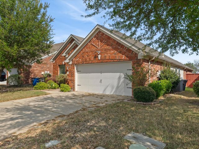 4114 Lee Hutson Drive, Sachse, TX 75048