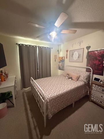 2700 Sunview Drive, Bakersfield, CA 93306