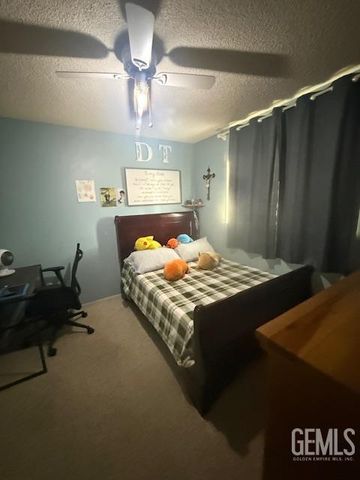 2700 Sunview Drive, Bakersfield, CA 93306