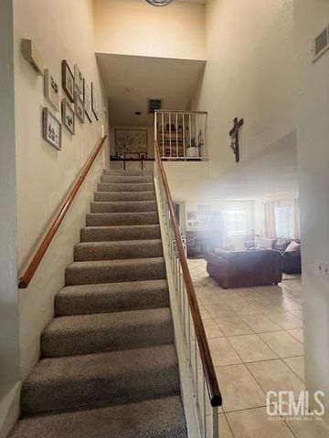 2700 Sunview Drive, Bakersfield, CA 93306