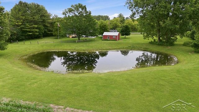2138 S Smiths Crossing Road, Ingersoll Twp, MI 48640