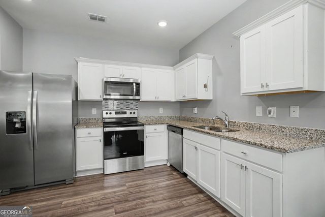 201 Swindon Drive, Mcdonough, GA 30253