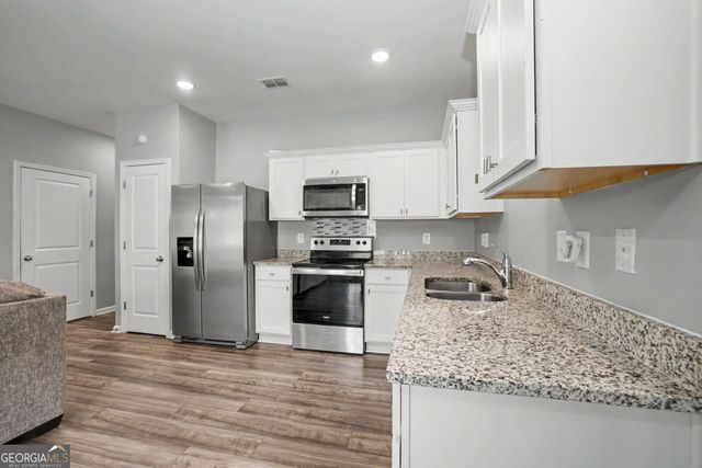 201 Swindon Drive, Mcdonough, GA 30253