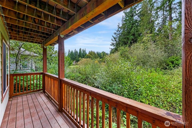 6 Nighthawk Circle, Bellingham, WA 98229