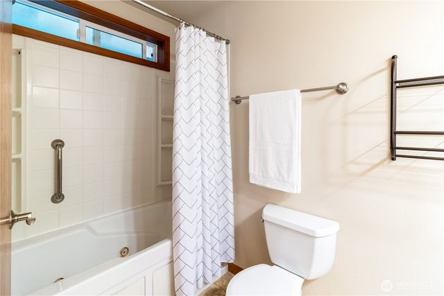 6 Nighthawk Circle, Bellingham, WA 98229