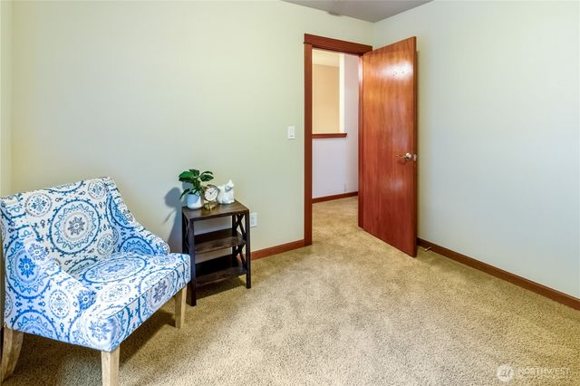 6 Nighthawk Circle, Bellingham, WA 98229