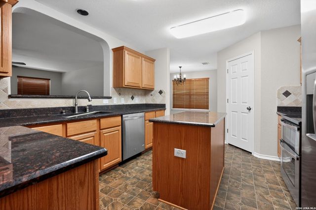 8930 WOLFF VISTA, Converse, TX 78109