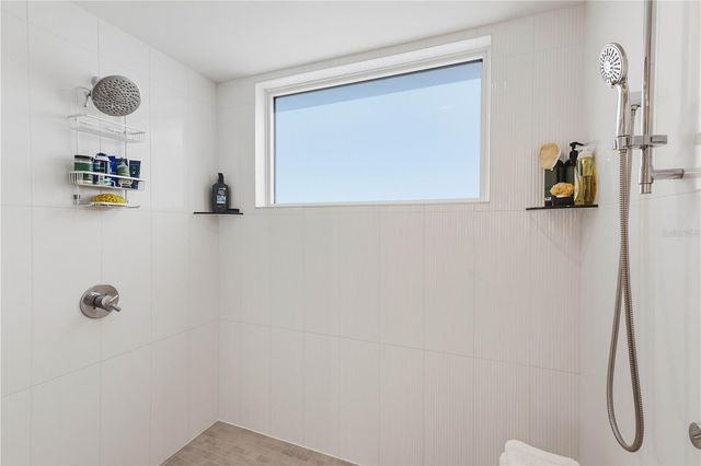 920 N OSCEOLA AVENUE 201, Clearwater, FL 33755