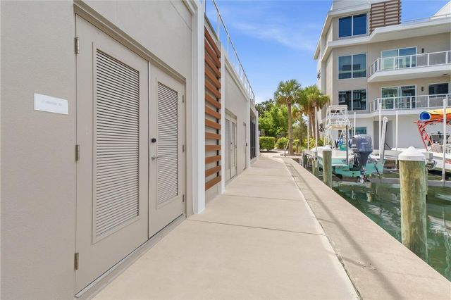 920 N OSCEOLA AVENUE 201, Clearwater, FL 33755