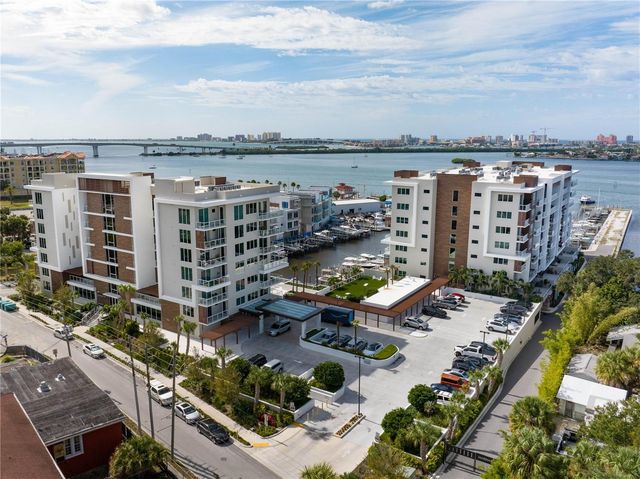920 N OSCEOLA AVENUE 201, Clearwater, FL 33755