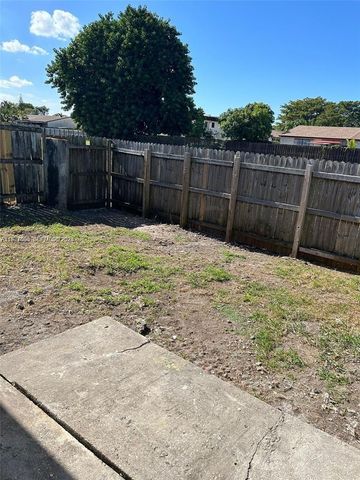 28018 SW 141st Pl, Homestead, FL 33033