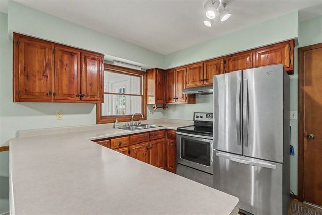 23275 N Uldriks Drive, Battle Creek, MI 49017