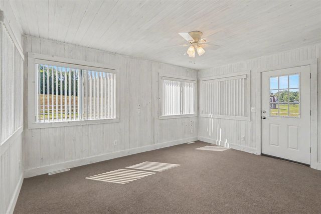 23275 N Uldriks Drive, Battle Creek, MI 49017
