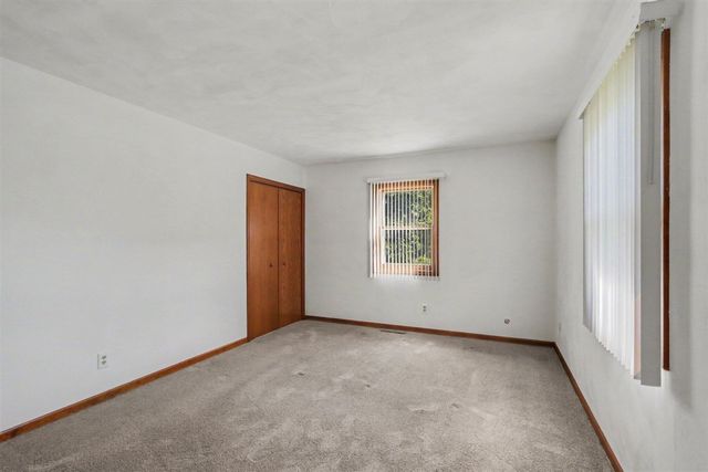 23275 N Uldriks Drive, Battle Creek, MI 49017