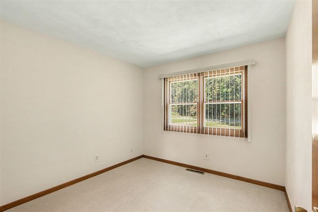 23275 N Uldriks Drive, Battle Creek, MI 49017
