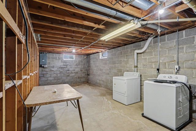 23275 N Uldriks Drive, Battle Creek, MI 49017