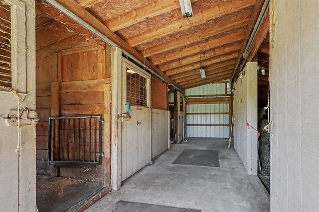 23275 N Uldriks Drive, Battle Creek, MI 49017