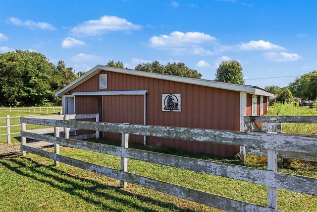 23275 N Uldriks Drive, Battle Creek, MI 49017