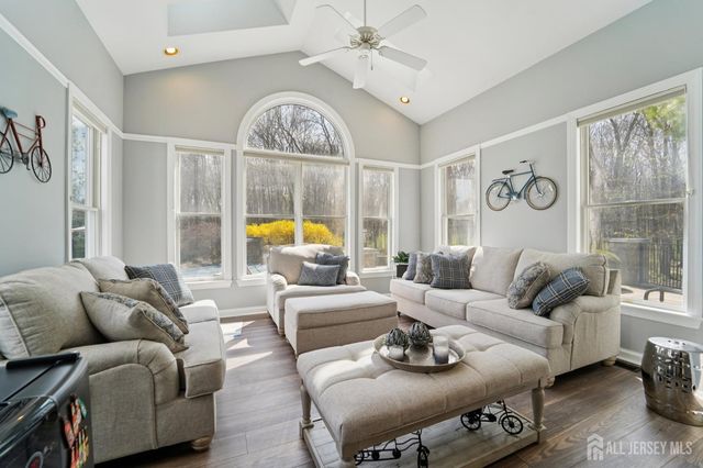 2 Harvest Lane, Washington, NJ 07853