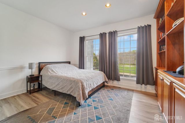 2 Harvest Lane, Washington, NJ 07853