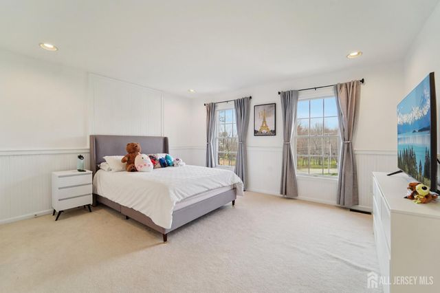 2 Harvest Lane, Washington, NJ 07853