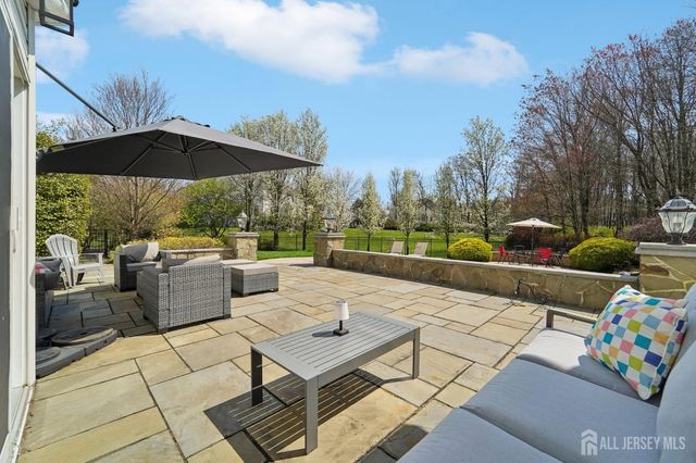 2 Harvest Lane, Washington, NJ 07853