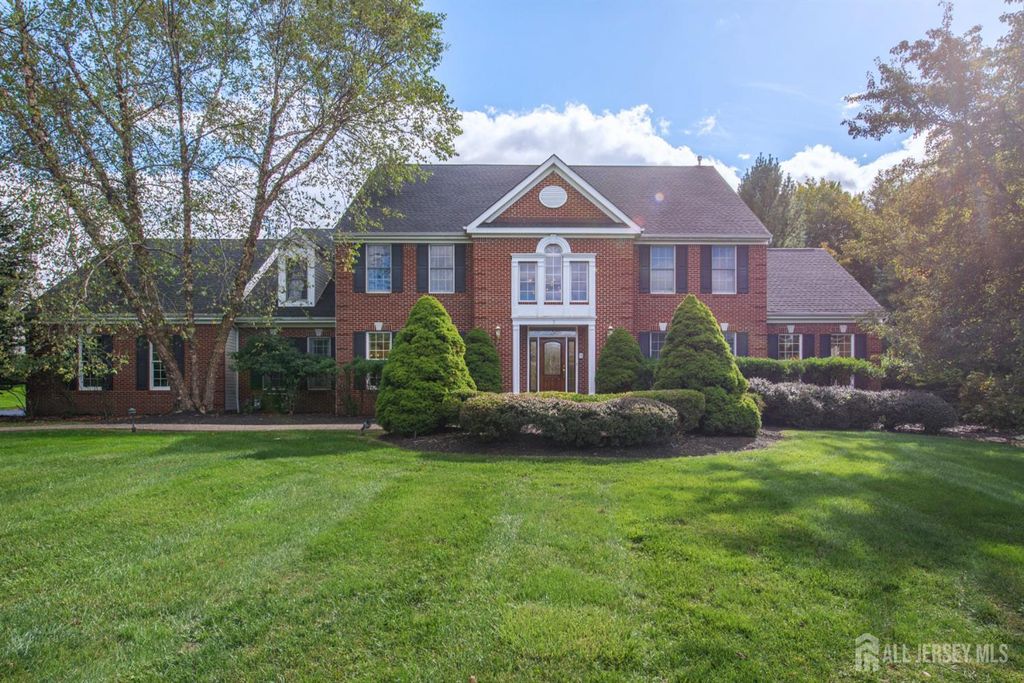 2 Harvest Lane, Washington, NJ 07853