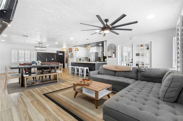 1378 BAILEY AVENUE, Deltona, FL 32725