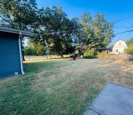 2804 S Everett, Wichita, KS 67217