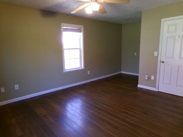 305 Pine Hill Spur, Jeffersonville, KY 40337