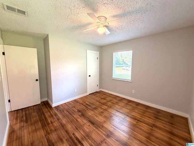 218 MEADOWOOD AVENUE, Hueytown, AL 35023