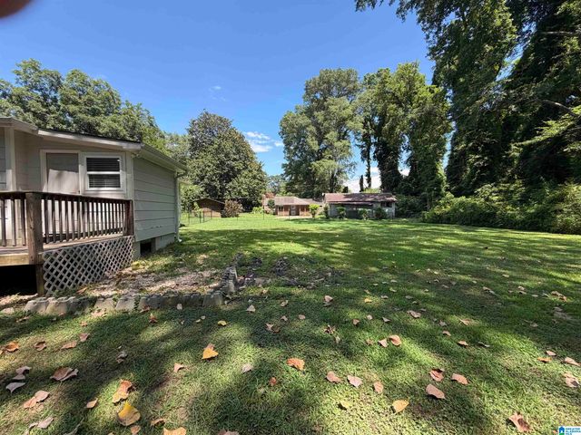 218 MEADOWOOD AVENUE, Hueytown, AL 35023