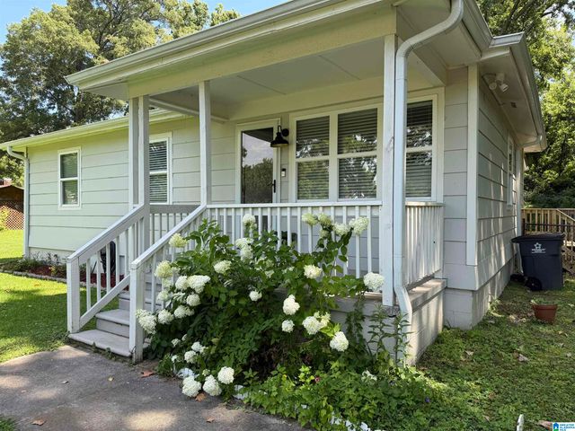 218 MEADOWOOD AVENUE, Hueytown, AL 35023