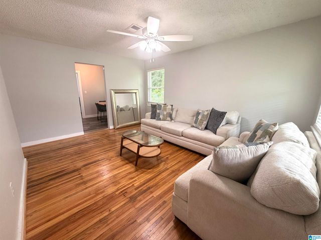 218 MEADOWOOD AVENUE, Hueytown, AL 35023