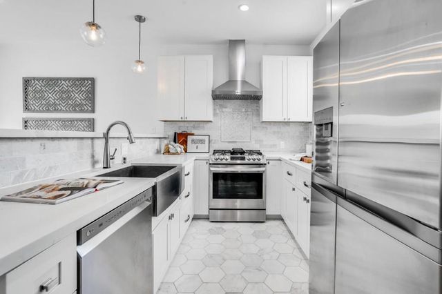 619 Naples Street, San Francisco, CA 94112